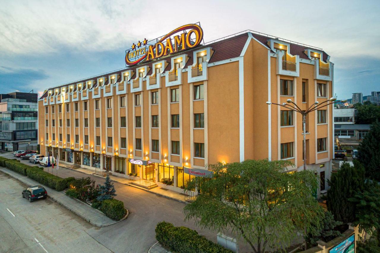Adamo Hotel Varna Exterior photo
